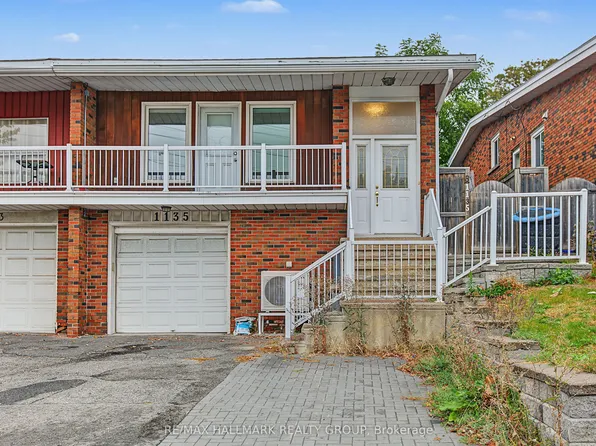 1135 Maitland Ave #A, Ottawa, ON K2C 2B8
