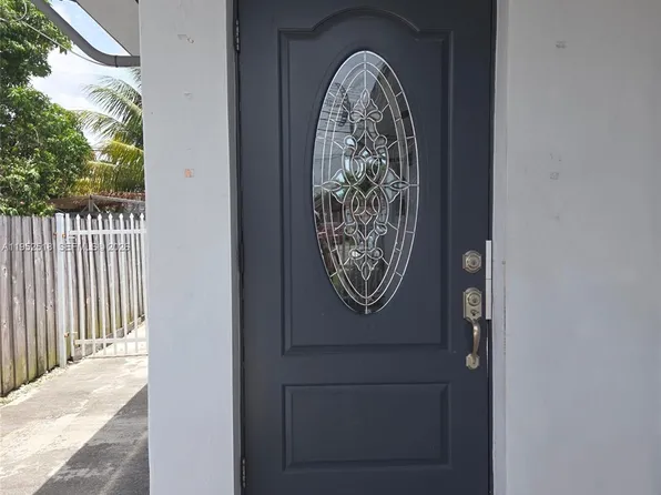7401 SW 21st St, Miami, FL 33155