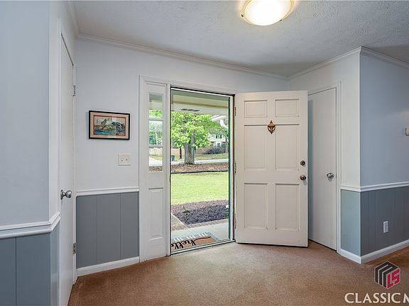 5th image of 1607 Ramblewood Way