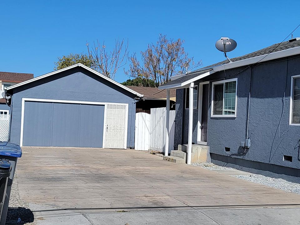 1st image of 255 McCreery Ave #B