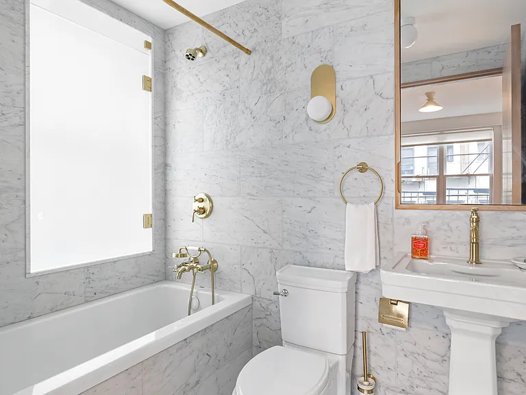57 Thompson St #4E — Photo 9