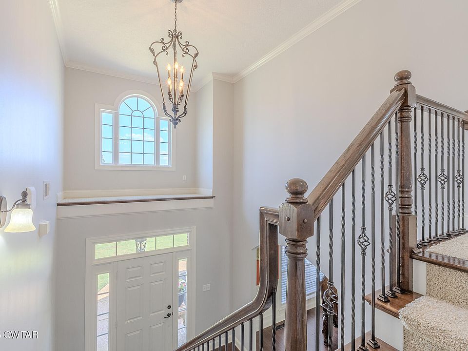 2nd image of 221 Flagstone Dr