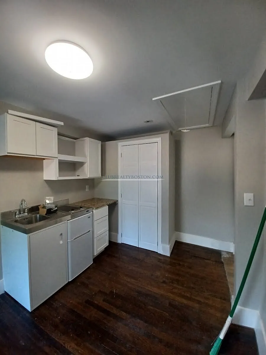 Photo 1 of 10 - 67 Loker St #7 - Wayland, MA Primary Photo - 67 Loker St #7