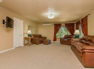 2823 Nonpareil Rd, Sutherlin, OR 97479