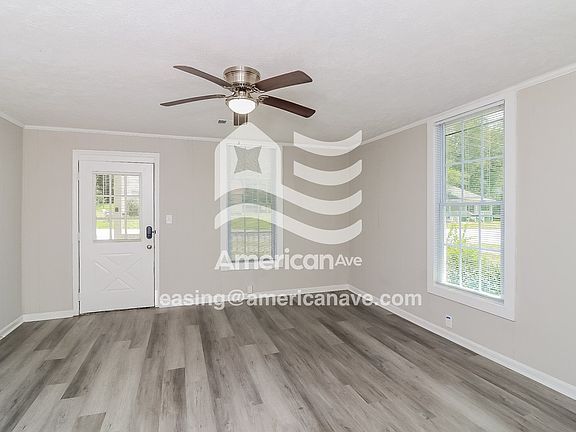 804275_003_wm_-_living_room_12932839.jpg