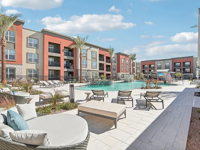 The Maddox Luxury Apartments — Photo 37