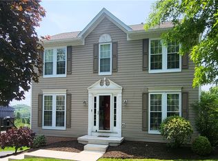 156 Vista Dr, Canonsburg, PA