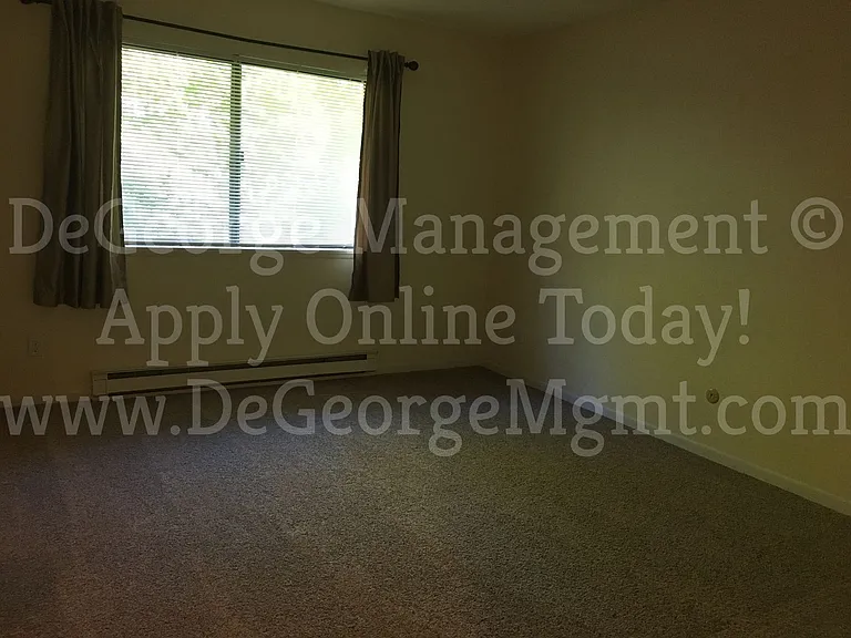 Parkside Apartments — Photo 18