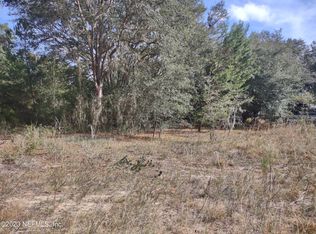 11 Dawn Ave, Interlachen, FL 32148