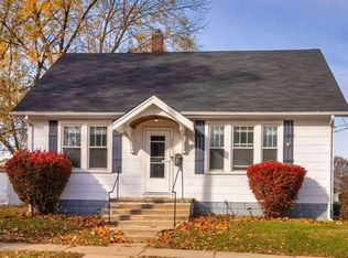 225 N 9th St, Saint Charles, MO 63301