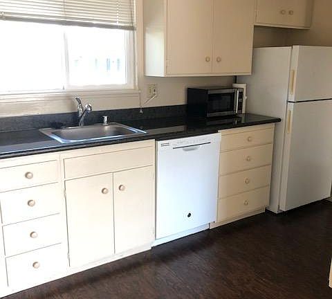 5th image of 21 Circle Dr APT C