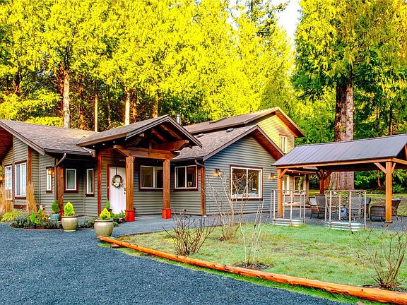 2nd image of 375 Baylis Rd