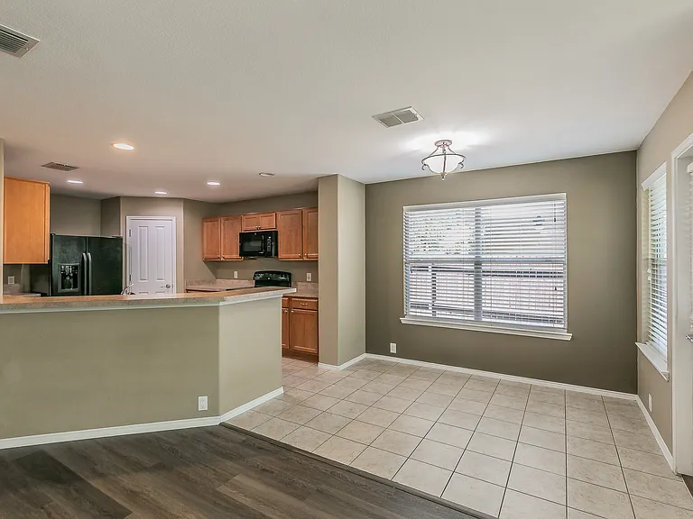 4521 Sheldon Trl — Photo 18
