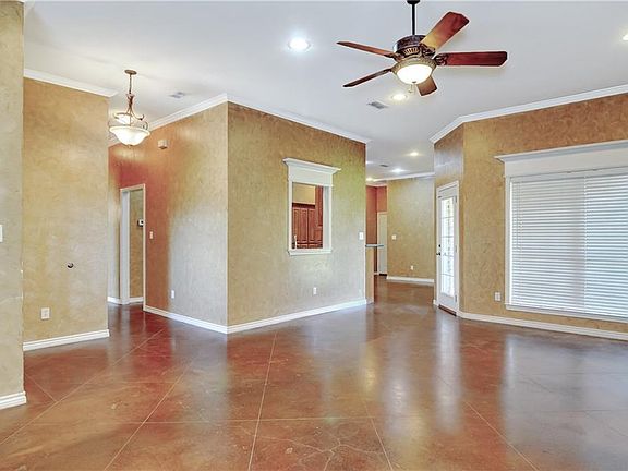 5th image of 2203 Park Cir