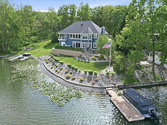 4th image of 502 Stoney Ridge Ct