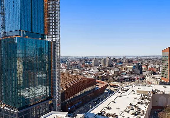 3rd image of 416 Cumberland St