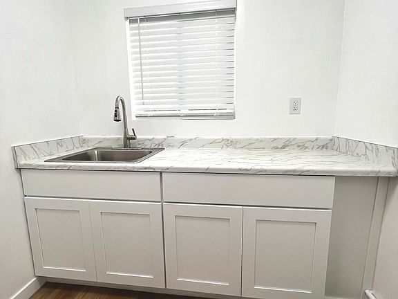 5th image of 1847 N Cherokee Ave APT 5