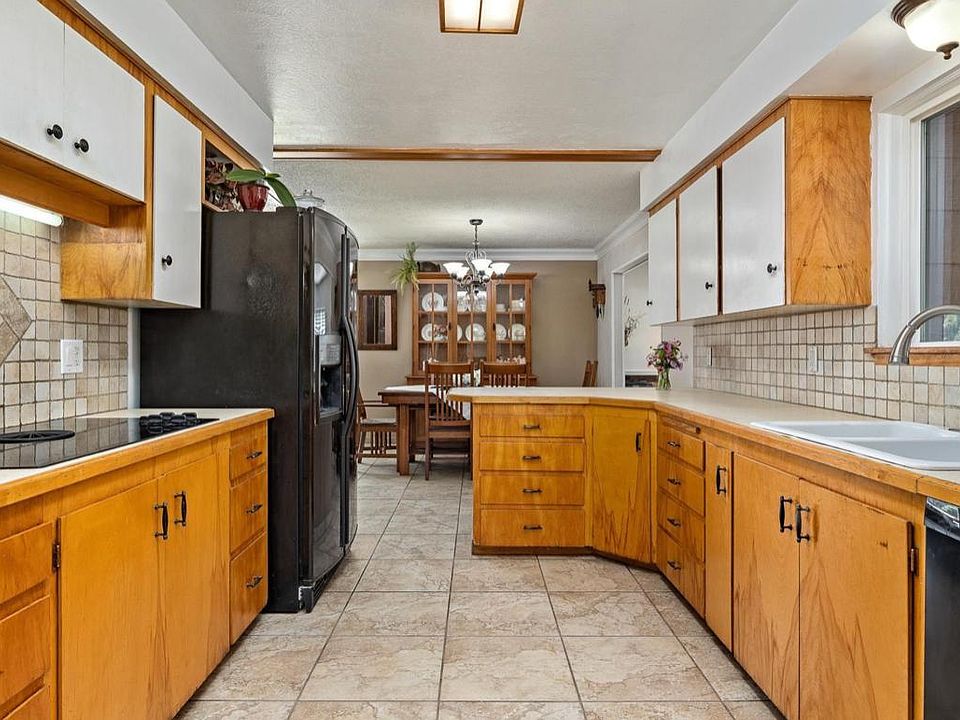 2nd image of 5303 W Bel Air St