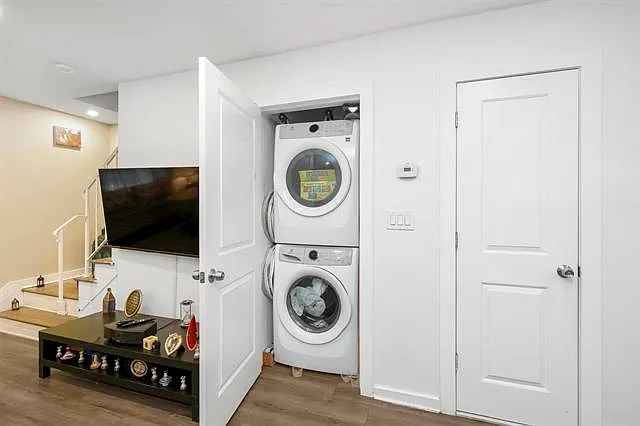 64 College St #1 — Photo 17