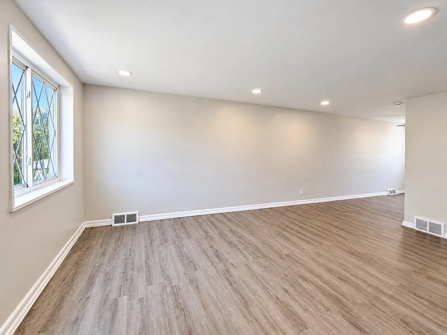 3-Bedroom Delmar Village Townhome with Finished Walkout Basement — Photo 4