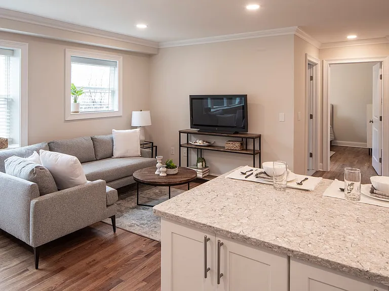 The Parkview at Polifly: In-Unit Washer & Dryer, Heat and Water Included, and Cat & Dog Friendly — Photo 27