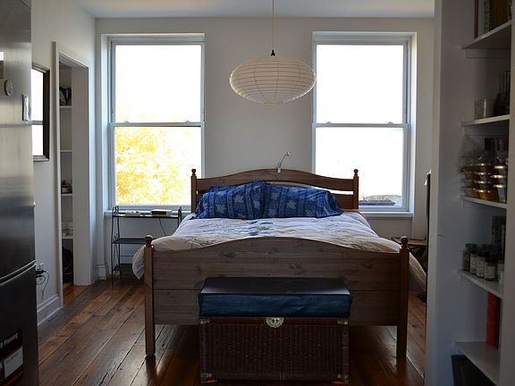 5th image of 311 Columbia St #2