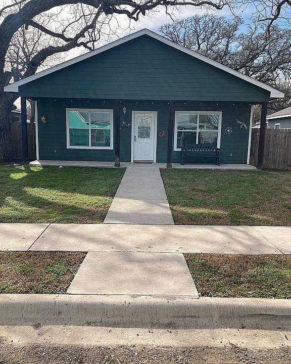 1st image of 207 Shade St