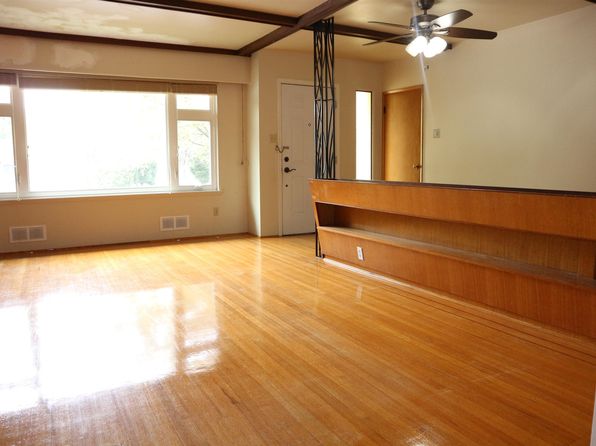 2 bedroom rental in Vancouver — photo 3