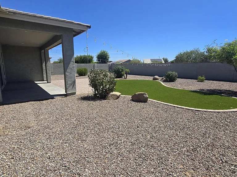5605 N 189th Dr — Photo 21