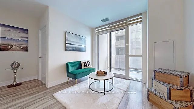 9085 Jane St #208 — Photo 3