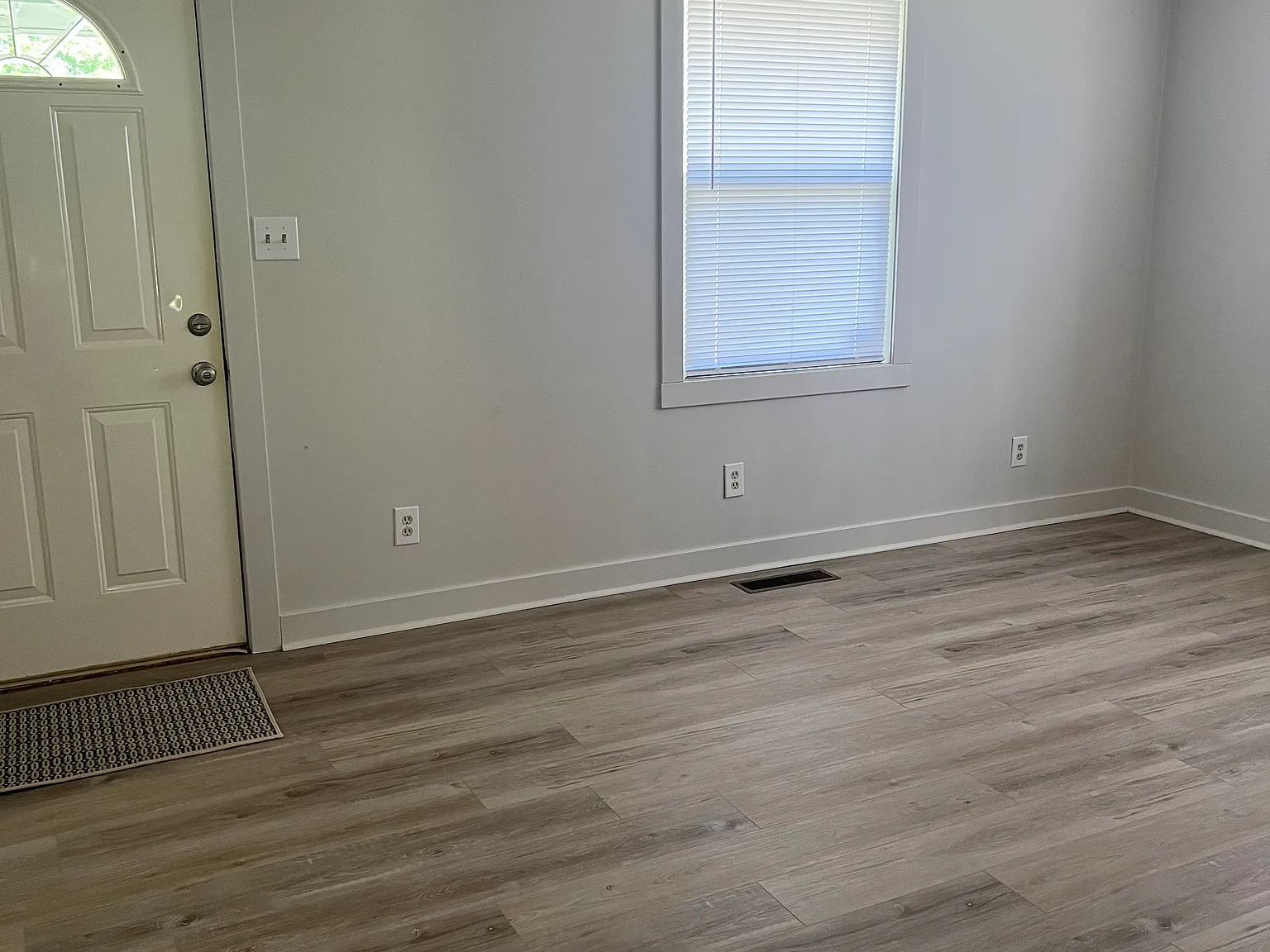2 bed, $1,250 — Photo 4