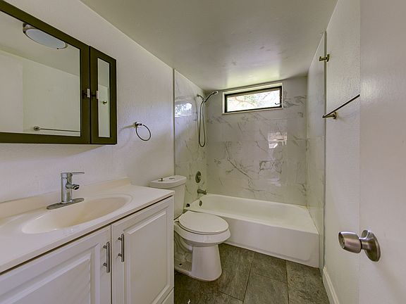 4th image of 2134 Bradford St APT 424