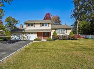 7 Partridge Ct, Parsippany, NJ 07054