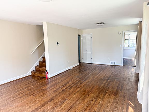 2nd image of 5027 Sargent Rd NE