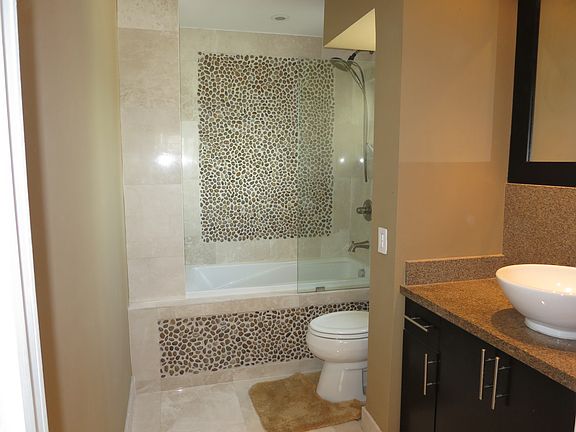 5th image of 418 Euclid Ave APT 3C