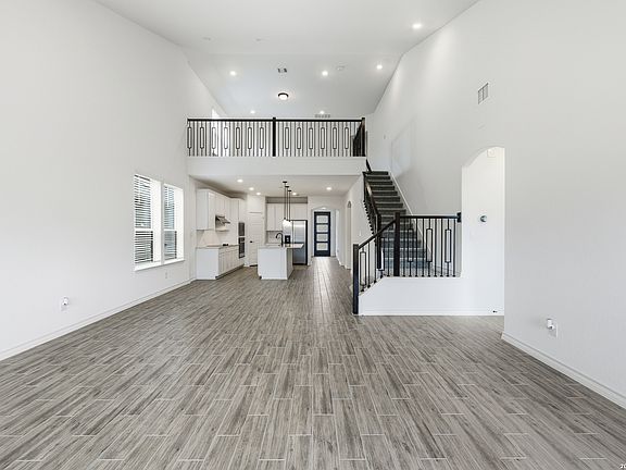 7th image of this home