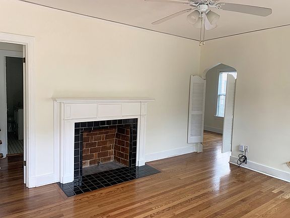 2nd image of 1818 Lyndale Ave