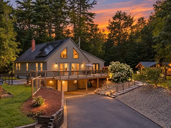 737 New West Townsend Rd, Lunenburg, MA 01462
