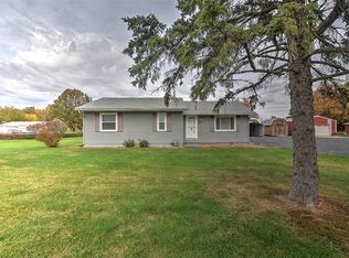 1562 Riedel Ave, Decatur, IL 62526