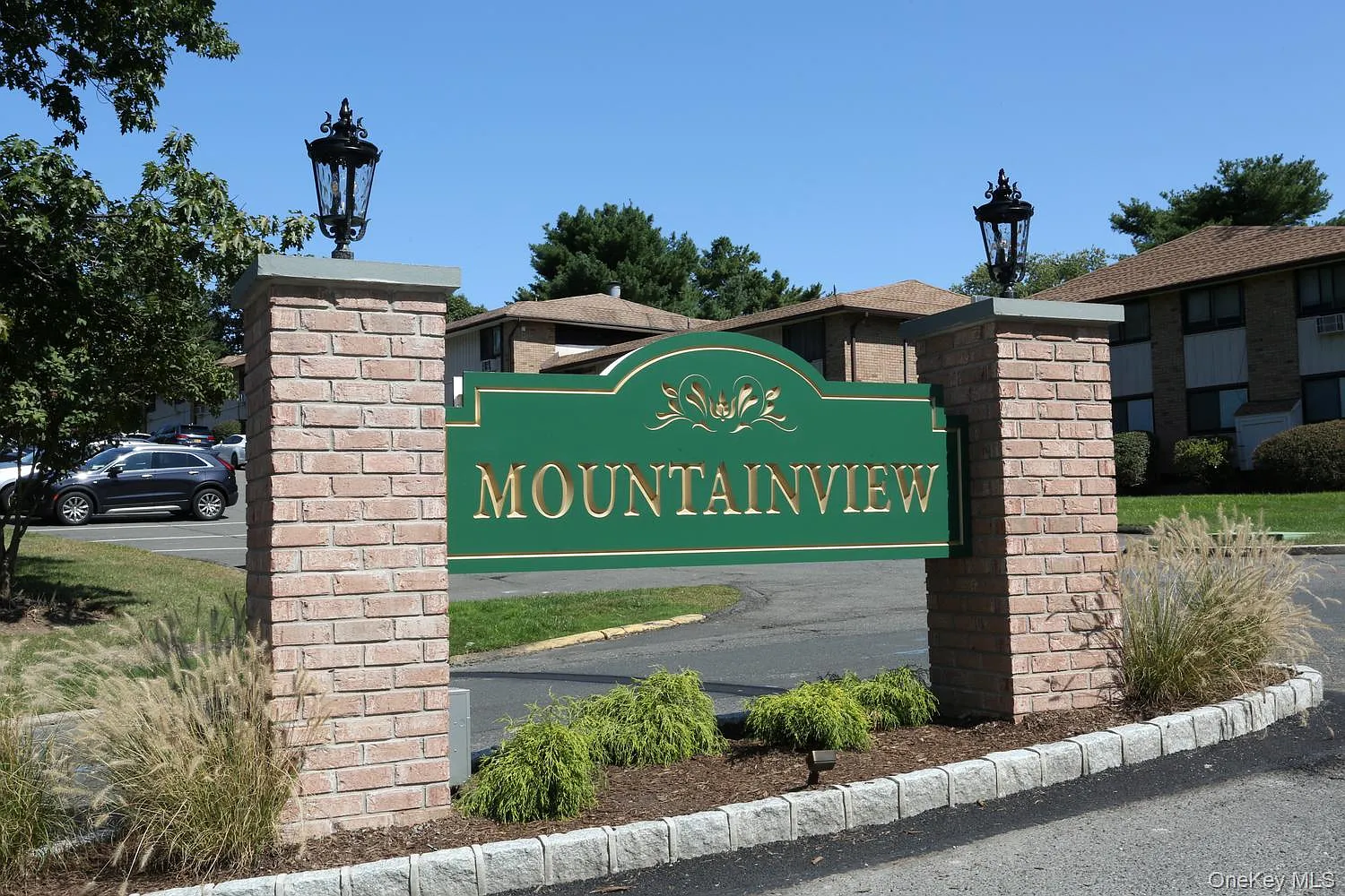 2 bed, 2.0 bath, 1064 sqft, $3,100 — Photo 2