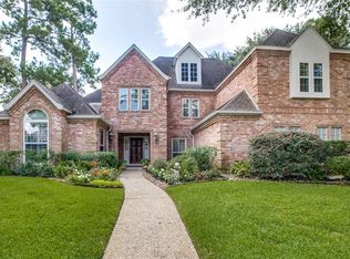 8711 Kennet Valley Rd, Spring, TX 77379