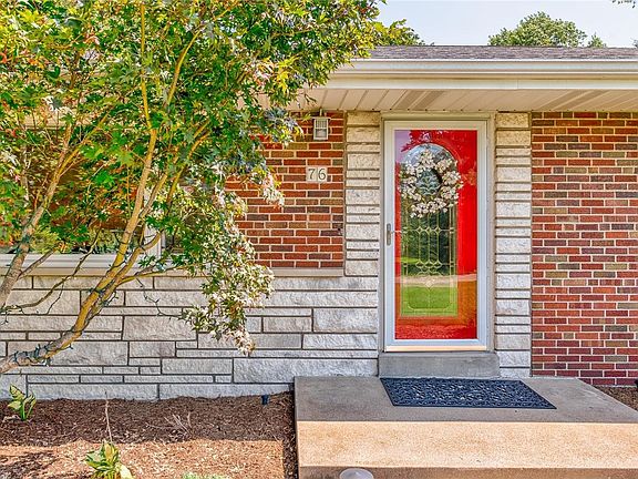 5th image of 76 Grand Circle Dr
