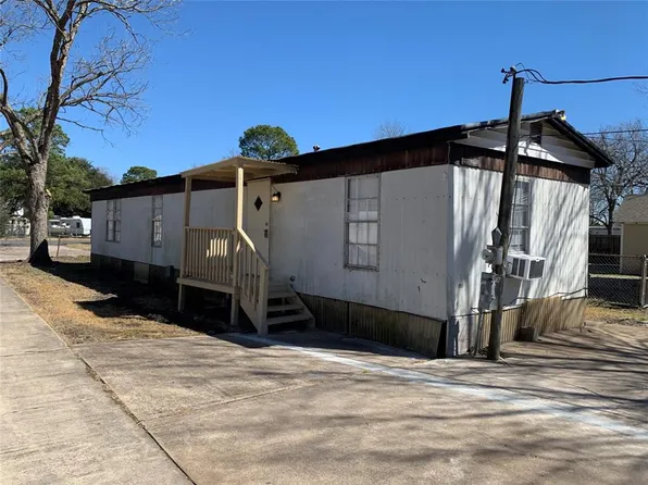 9514 Catlett Ln, La Porte, TX 77571