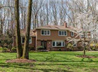 22 Highlander Dr, Scotch Plains, NJ