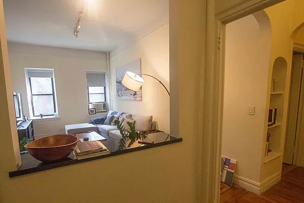 Rented by Maz Group NY | media 9