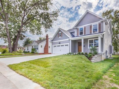 915 Des Peres Dr, Saint Louis, MO, 63131