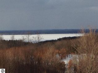 6645 Floreys Ranch Rd, Grawn, MI 49637