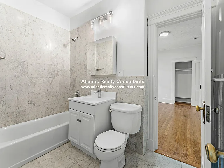 134 Pleasant St #3 — Photo 9