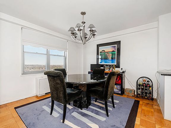 5th image of 70-25 Yellowstone Blvd #20J