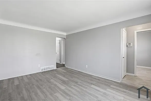 19437 Tireman St — Photo 5